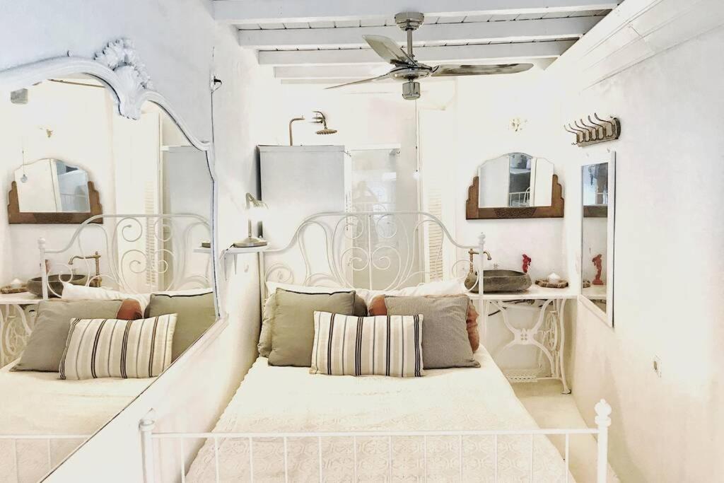 Little Cactus Villa Serifos Town Ngoại thất bức ảnh